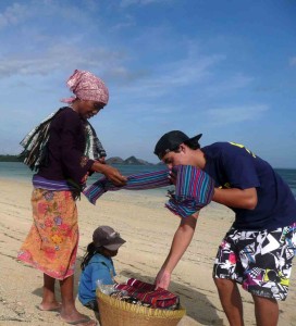 Negotiating With Lombok Local Beach Vendor